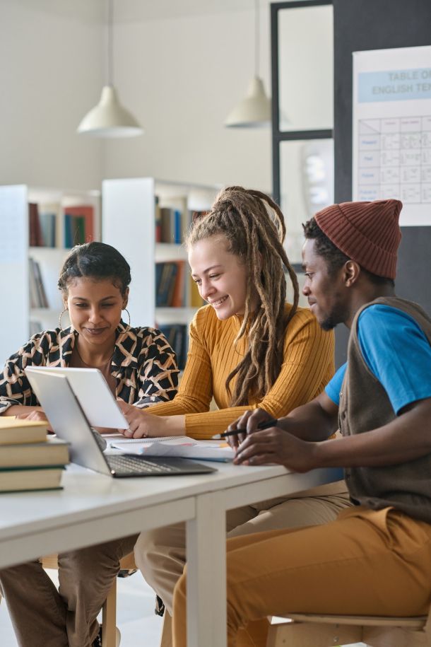 Jeunes : des programmes cblés pour les 11-25 Ans